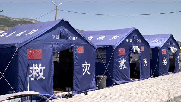 土耳其震中的“中国村”：见证来自中国的关爱