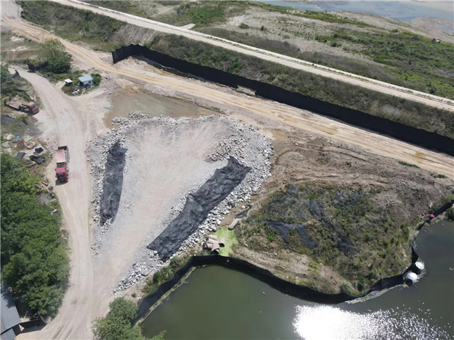 德阳市旌阳区山雄沙石加工厂生产破坏当地生态环境