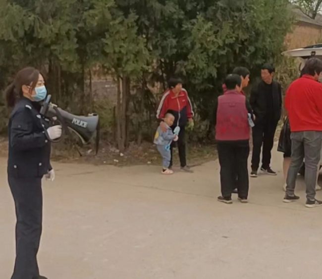 山西：【一老一小】浮山公安交警走进张庄镇辛落村加强农村“一老一小”群体交通安全宣传教育