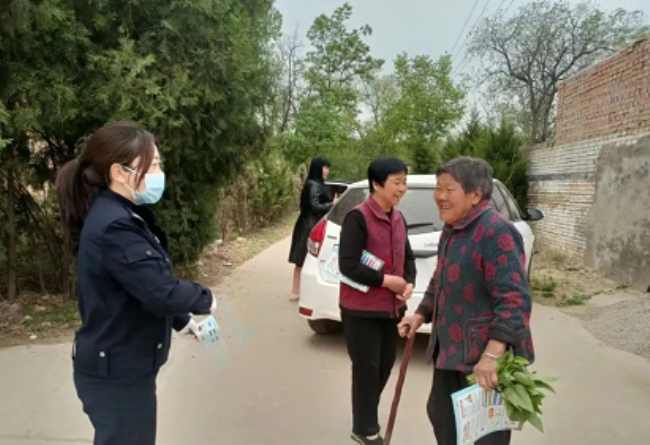 山西：【一老一小】浮山公安交警走进张庄镇辛落村加强农村“一老一小”群体交通安全宣传教育