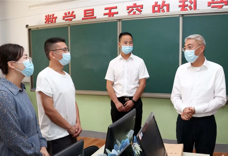 甘肃省委书记、省人大常委会主任尹弘在天水平凉调研时强调：坚持党建引领激发内生动力，全面推动经济社会高质量发展