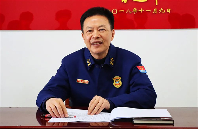 新疆：“新蓝”亮剑丨森林消防队伍圆满完成对新疆总队新消防员入职教育训练阶段检查考核